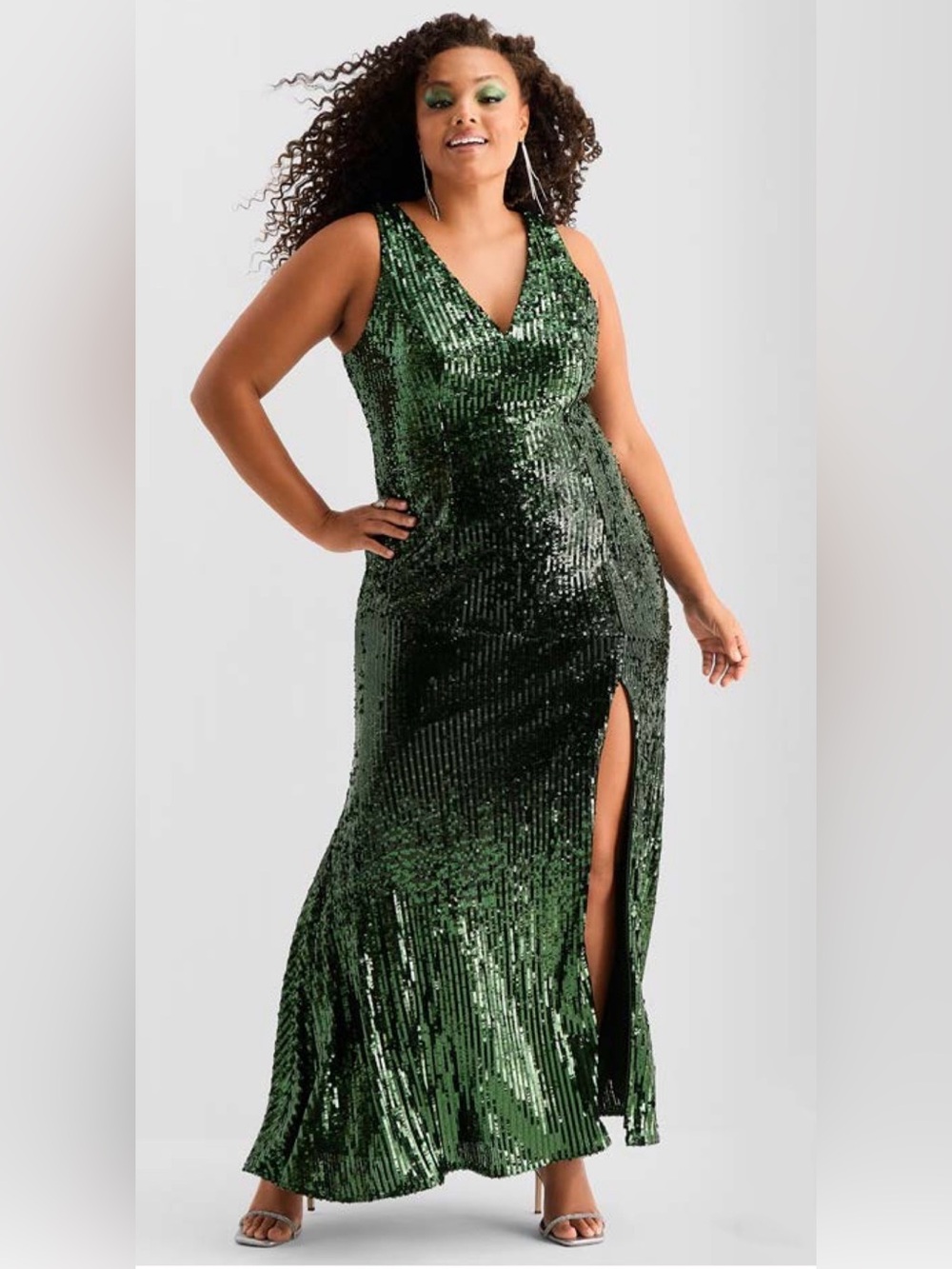 Mackie by Bob Mackie Green to Black V-Neck Ombre Sequin Dress, Size: 18, NWT